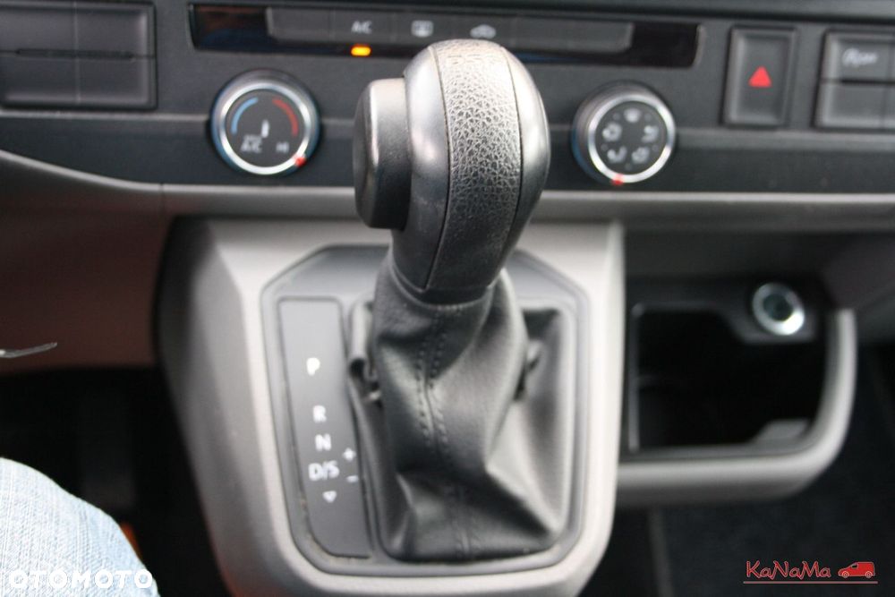 Volkswagen Transporter - 23