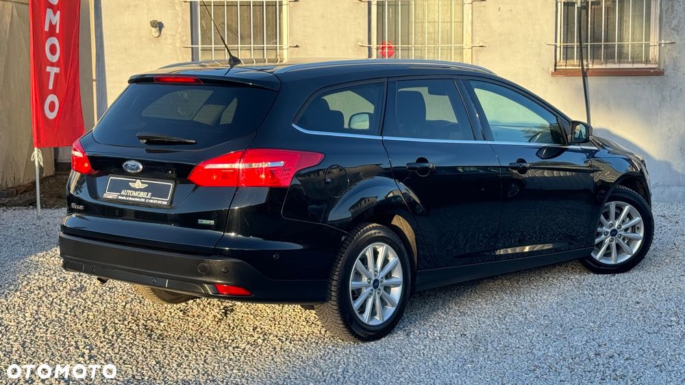 Ford Focus Turnier 1.0 EcoBoost Start-Stopp-System Titanium - 2