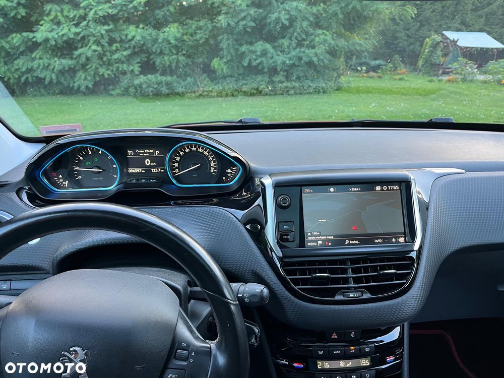 Peugeot 2008 PureTech 110 Stop&Start EAT6 Crossway - 5