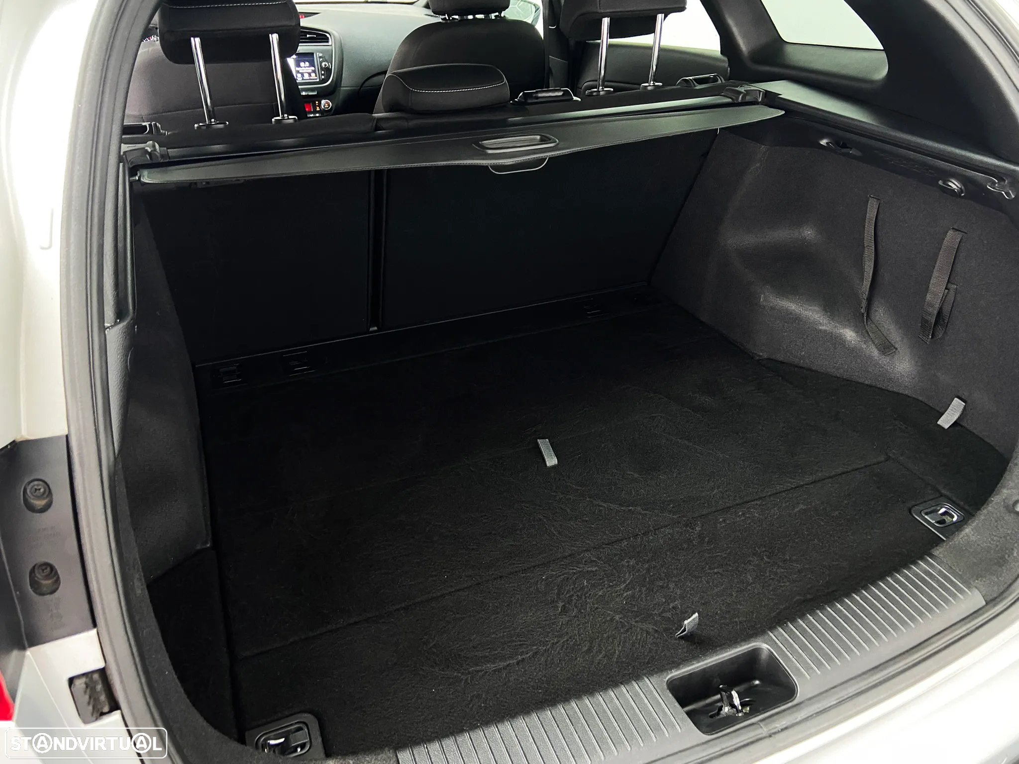 Kia Ceed SW 1.0 T-GDI GT Line - 11