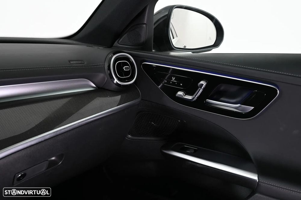 Mercedes-Benz C 300 d AMG Line - 25