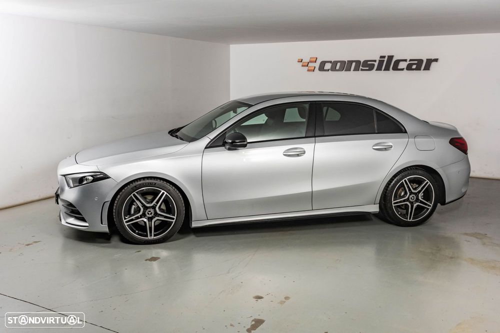 Mercedes-Benz A 180 d AMG Line Aut. — fotografia 7
