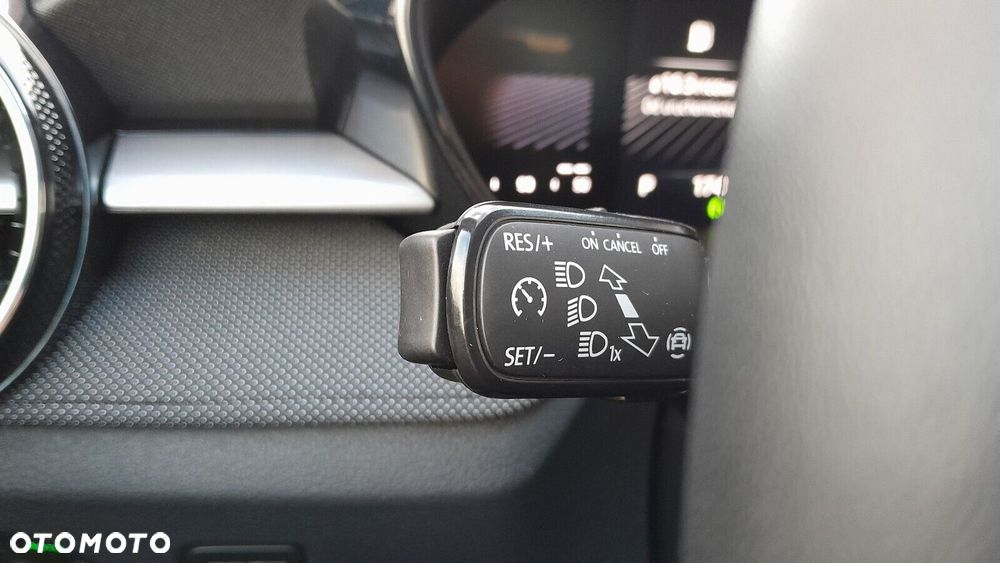 Skoda Fabia 1.0 TSI Selection DSG - 12