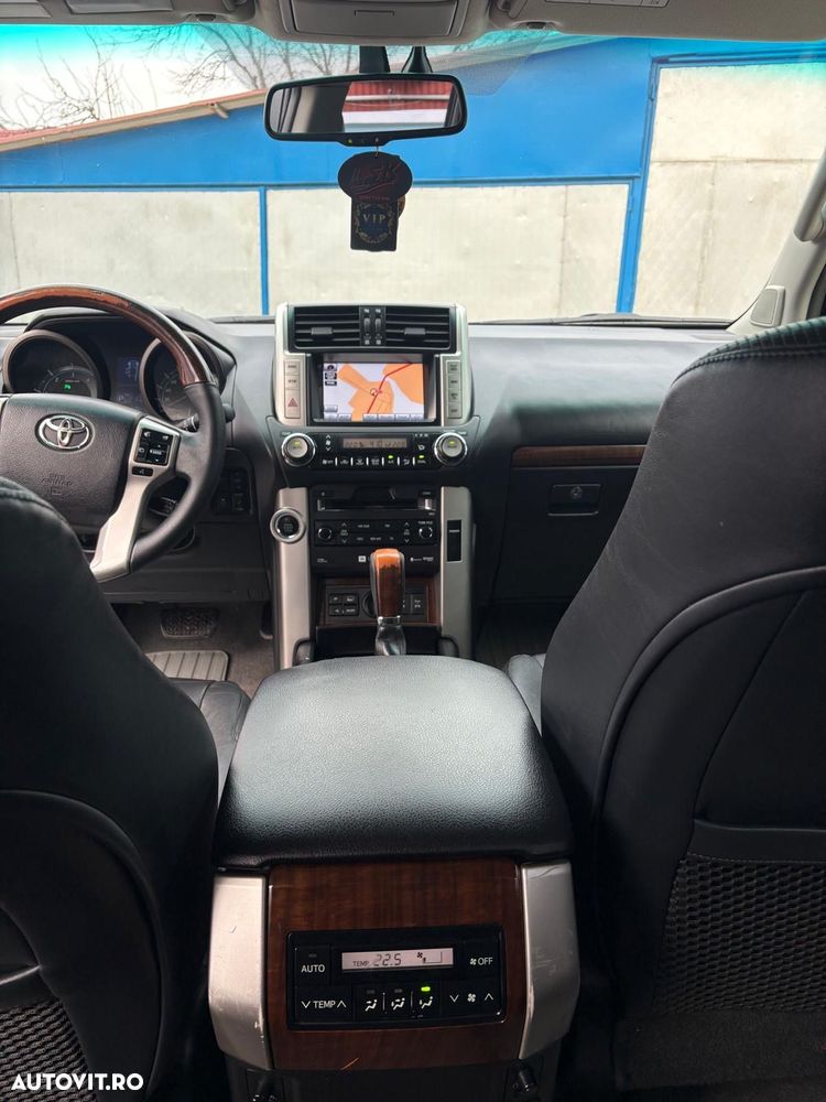 Toyota Land Cruiser 250 - 5