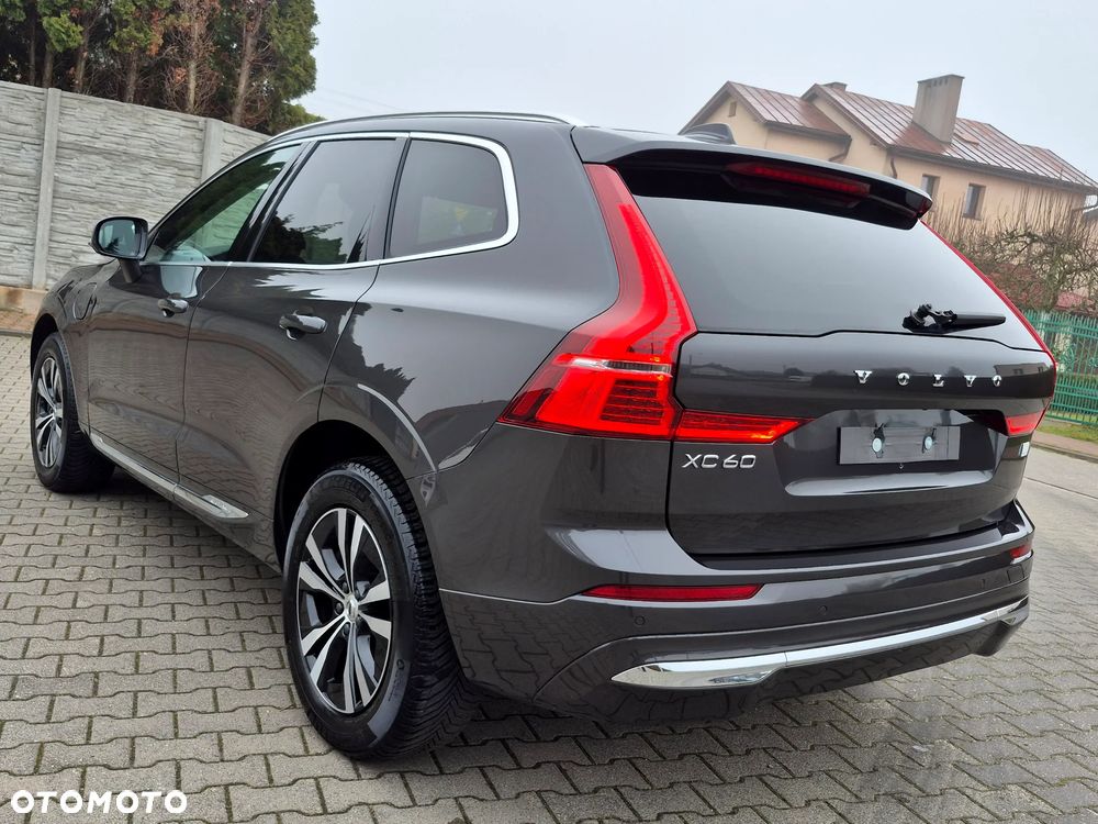 Volvo XC 60 T6 Plug-In Hybrid AWD Inscription - 31