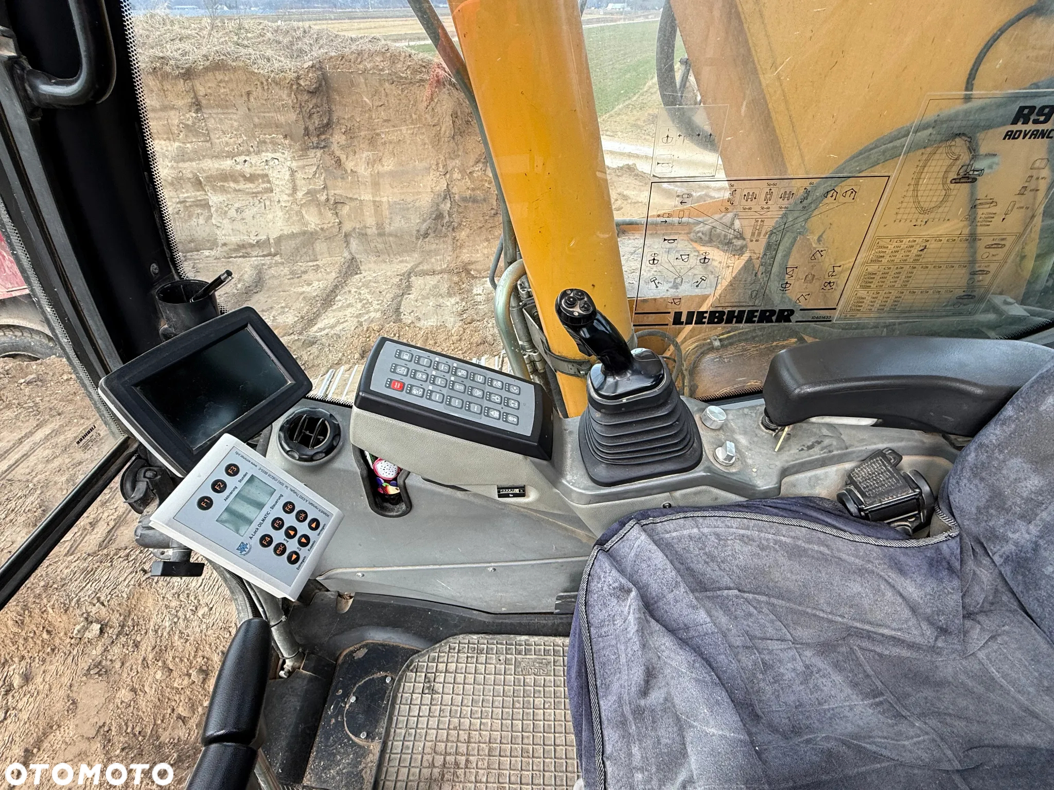 Liebherr 916 - 12