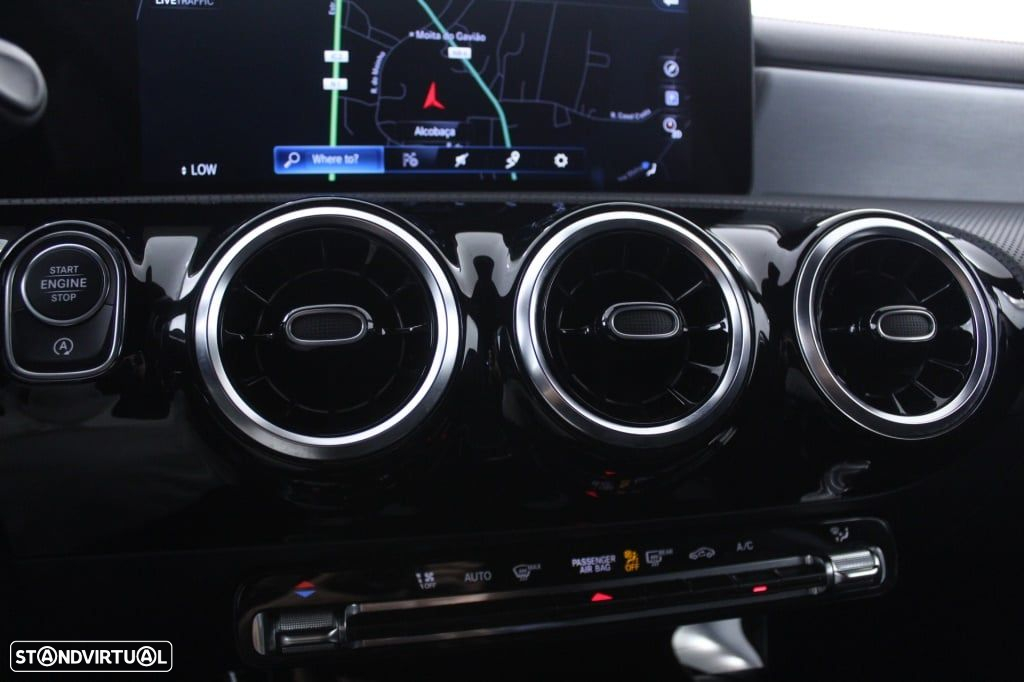 Mercedes-Benz CLA 180 d Shooting Brake AMG Line Aut. - 28