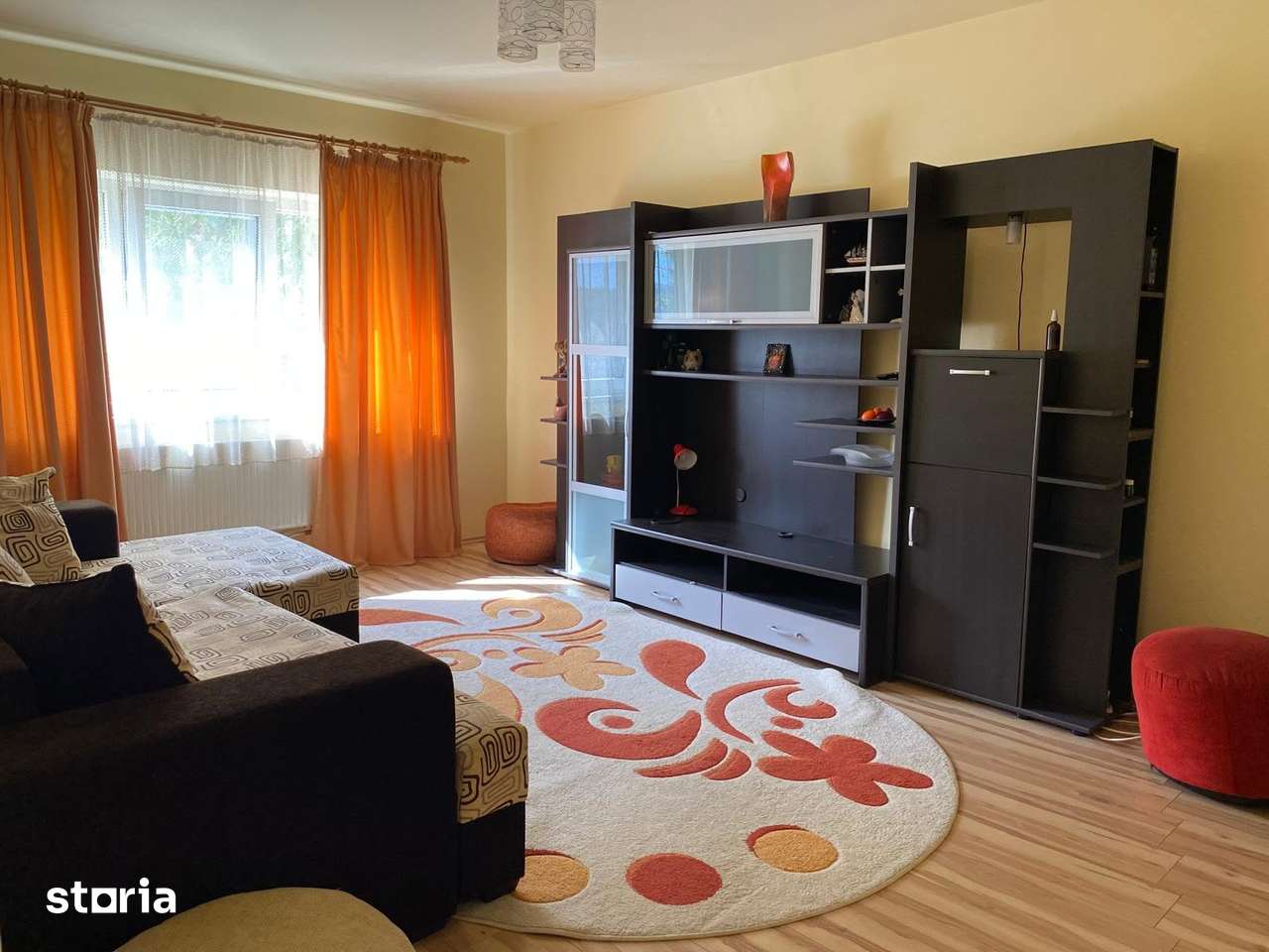 Apartament 3 camere 70mp Stadion finisat mobilat — fotografia 3