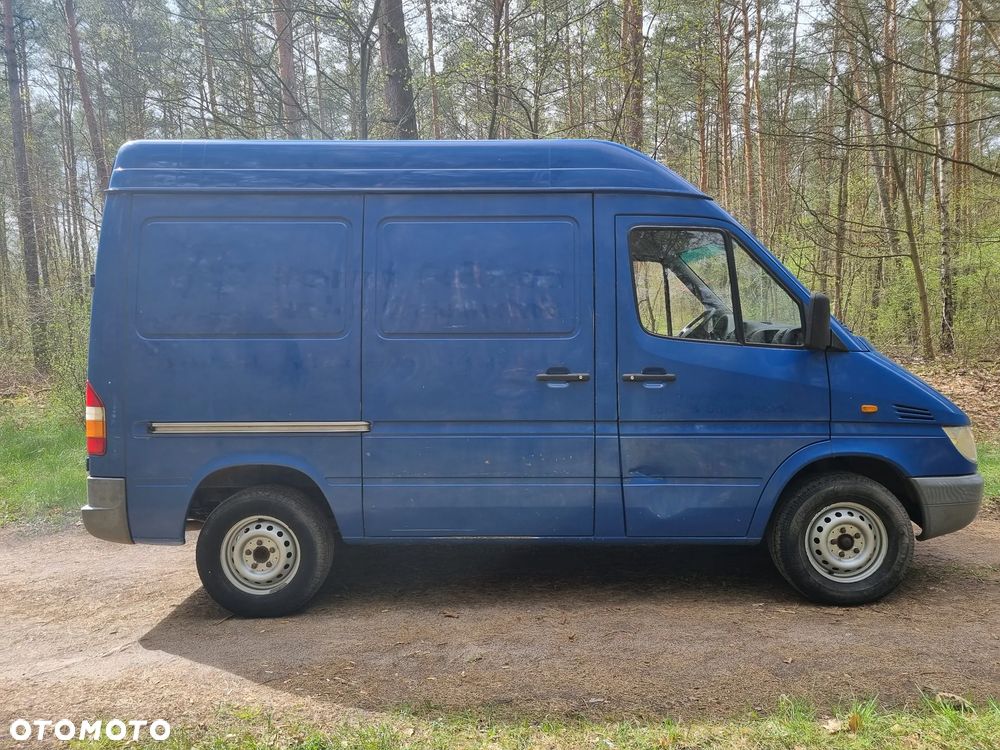 Mercedes-Benz Sprinter - 8
