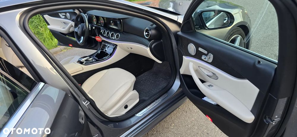 Mercedes-Benz Klasa E 300 9G-TRONIC Avantgarde - 13