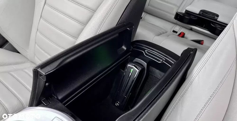 Mercedes-Benz Klasa C 220 (BlueTEC) d T 7G-TRONIC AMG Line - 14