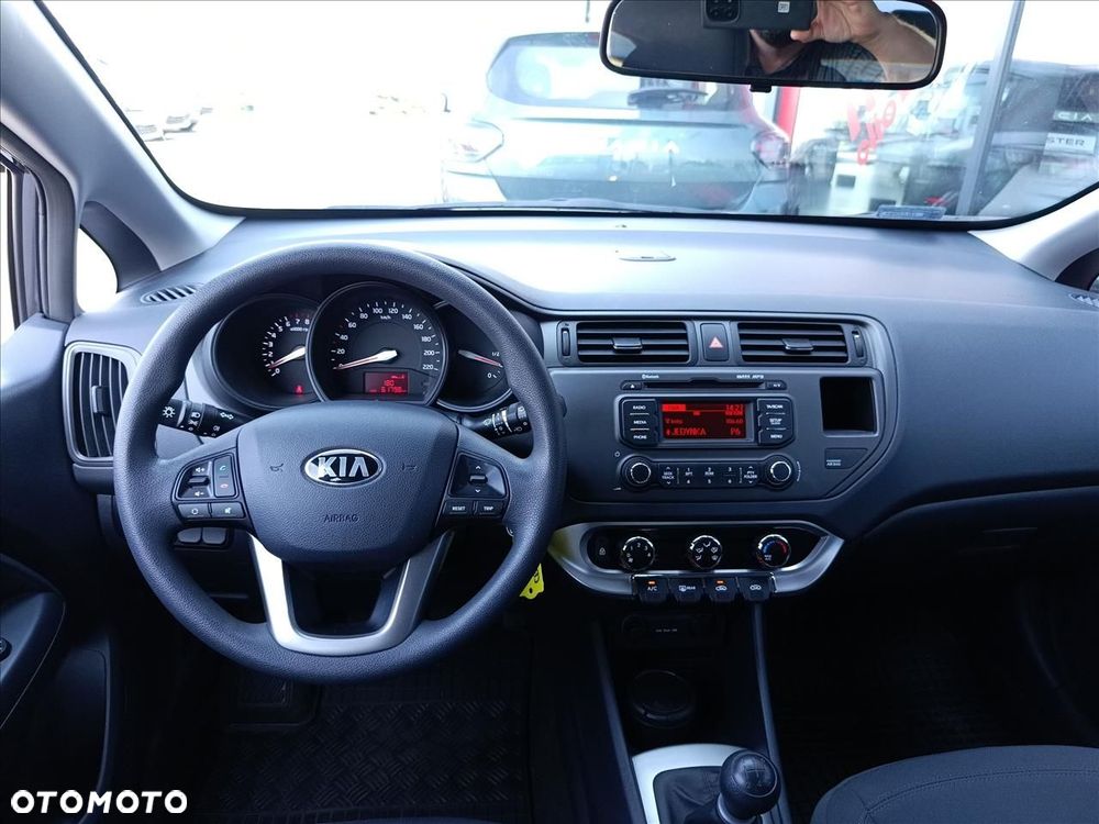 Kia Rio 1.2 M - 13