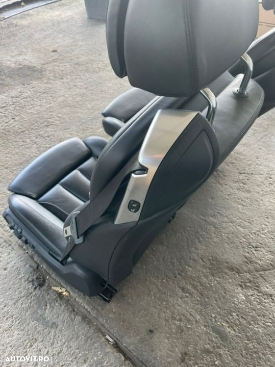 scaune comfort confort   piele sport   recaro bmw M pachet seria 6 Gran coupe F06 încălzite cu memorii plafon negru stâlpi parasolare banchete panouri de ușă Grand Cupe 640xd 650xd centuri active - 3