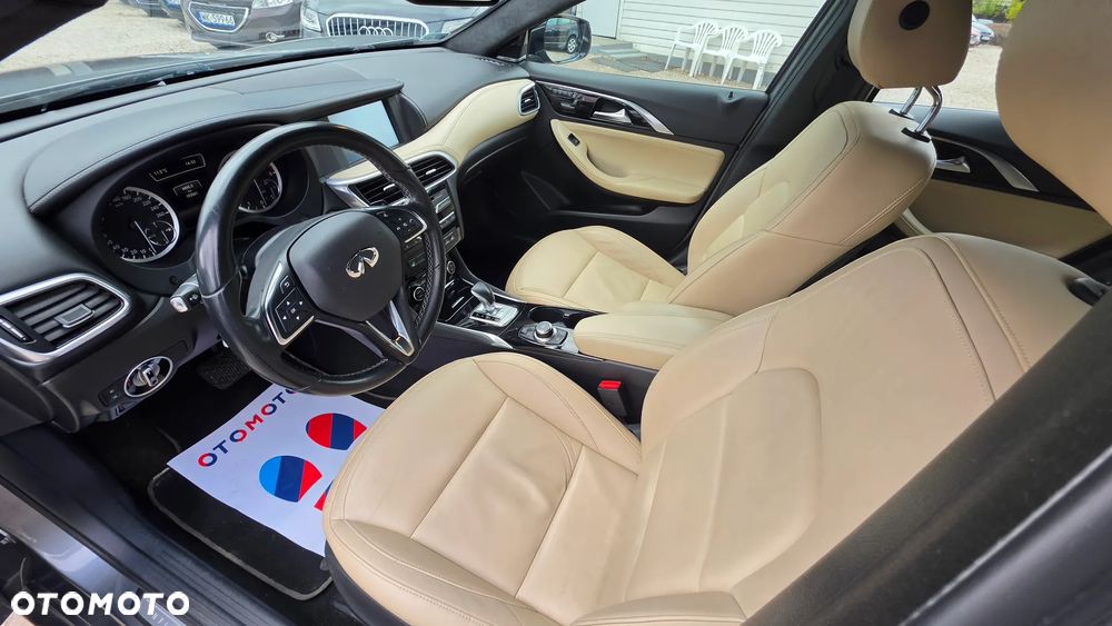 Infiniti QX30 2.0t Luxe Tech AWD 7DCT - 12
