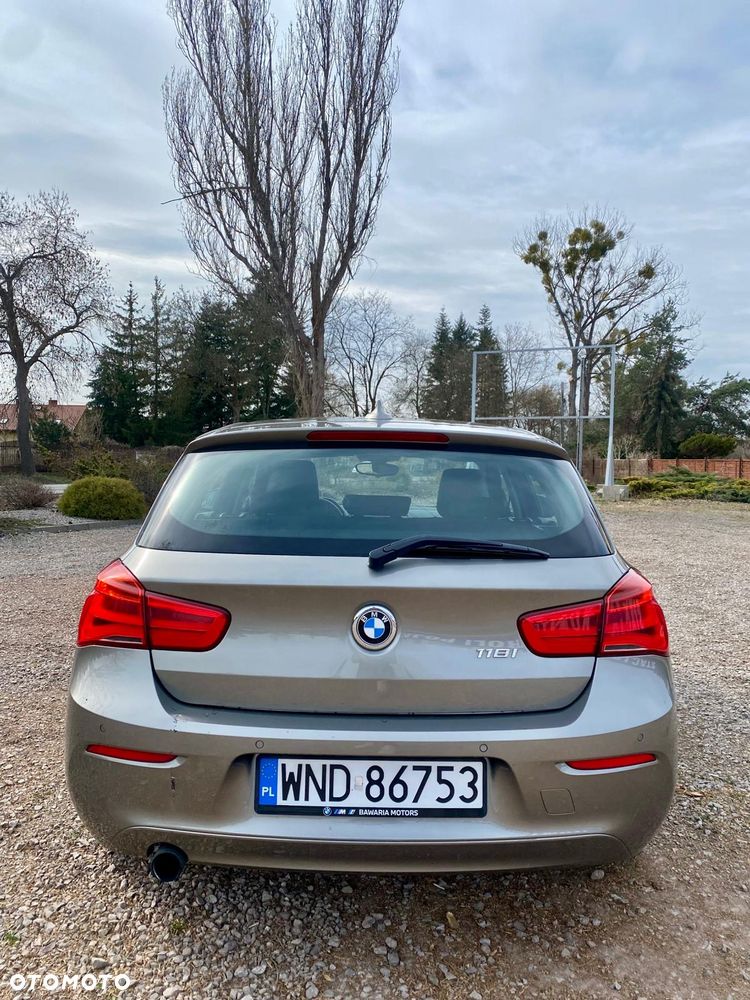 BMW Seria 1 118i Sport Line - 5