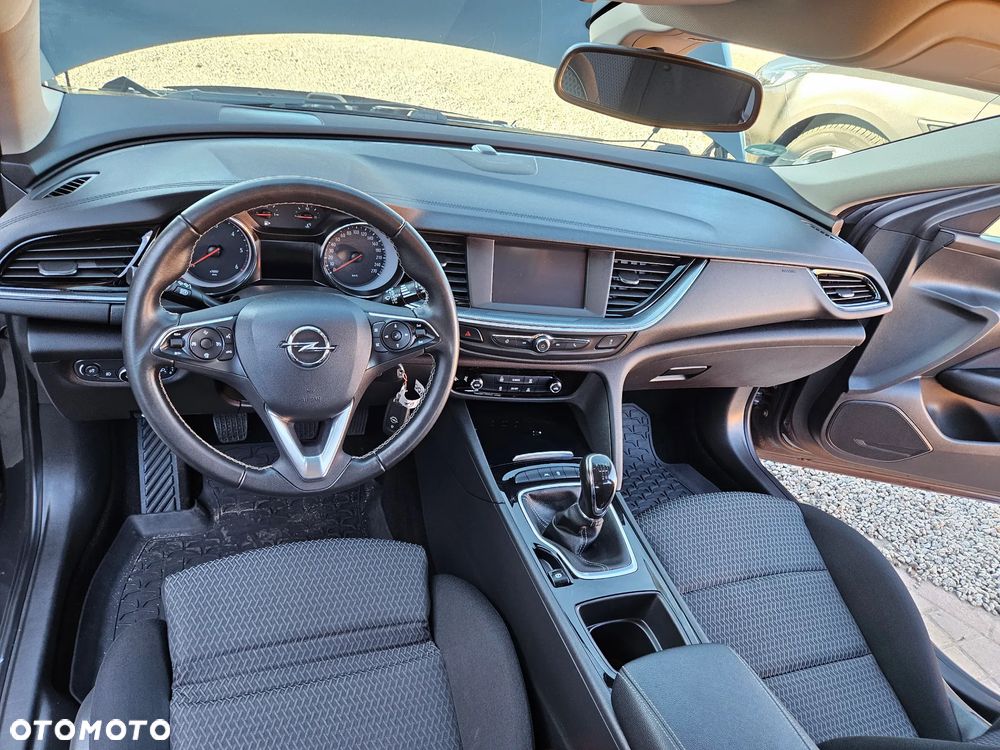 Opel Insignia - 30