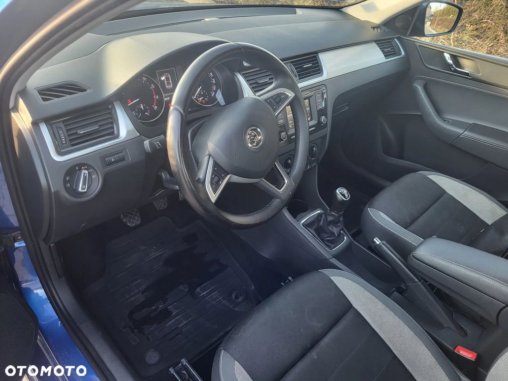 Skoda RAPID 1.2 TSI Ambition - 9