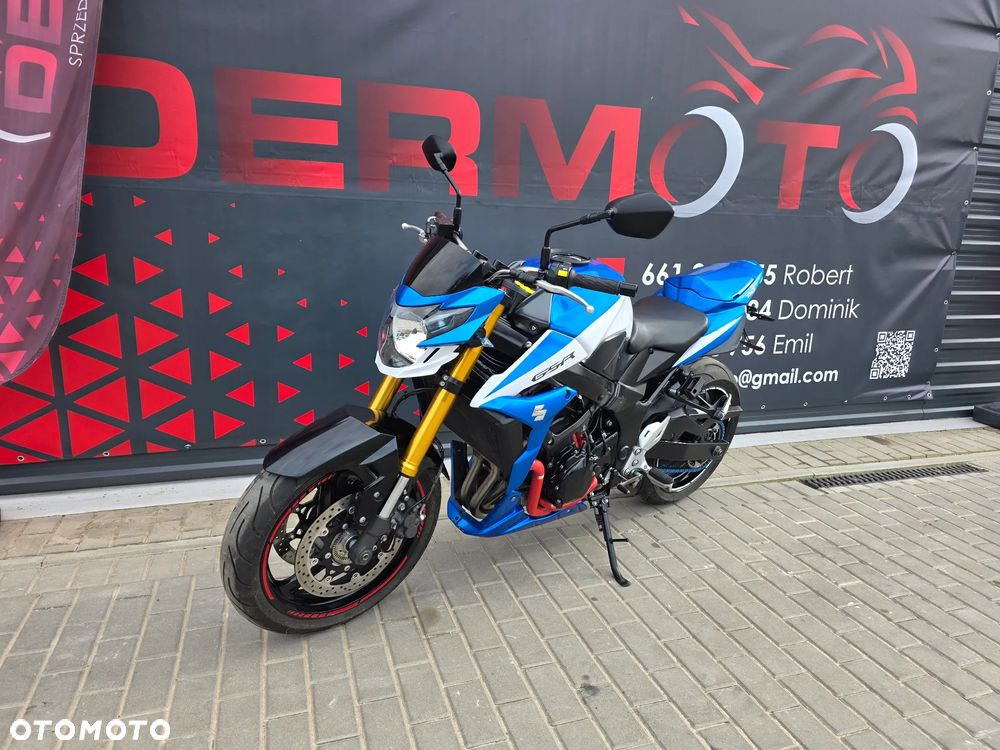 Suzuki GSR - 3