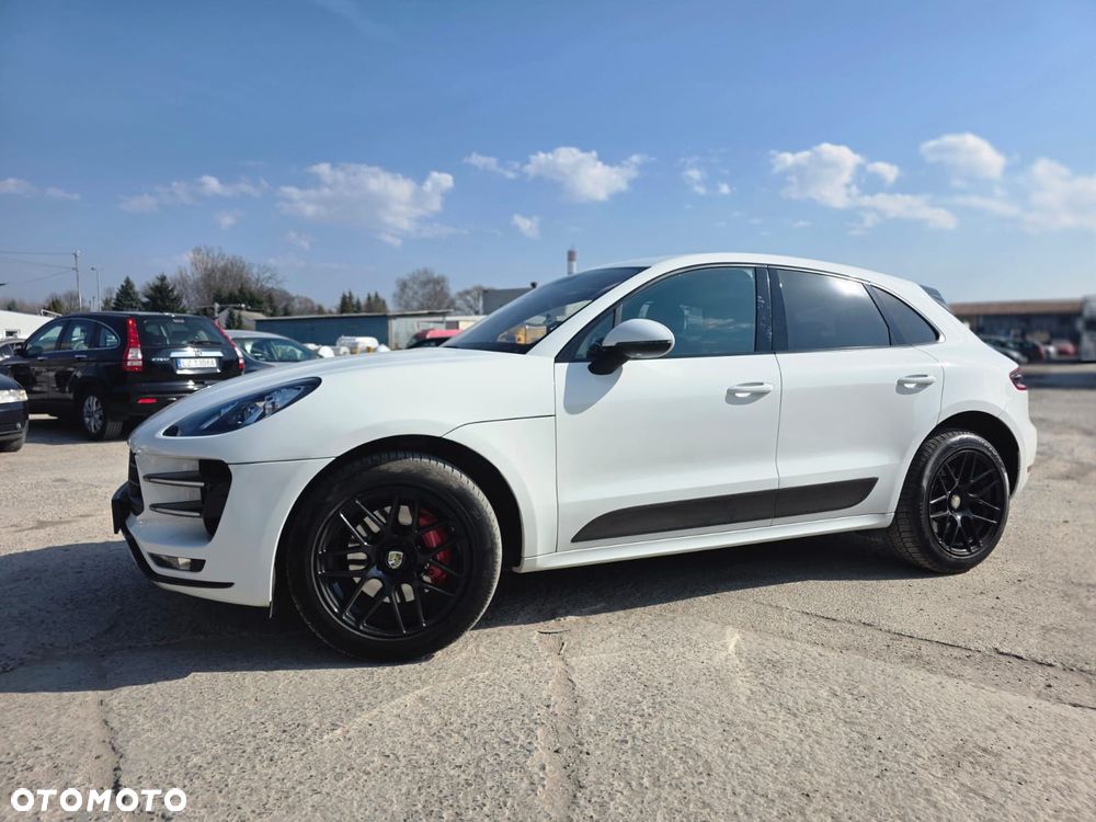 Porsche Macan Turbo - 21