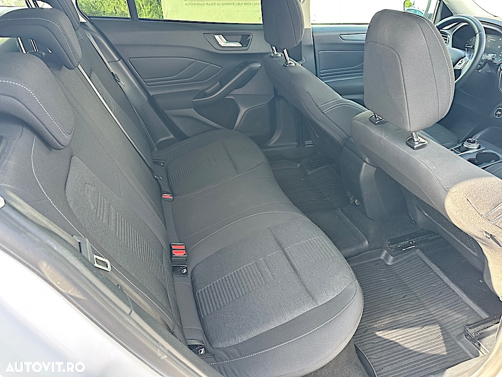 Ford Focus 1.5 EcoBlue Titanium Business - 9