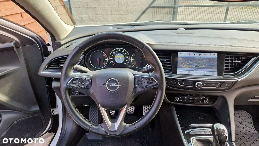 Opel Insignia - 23