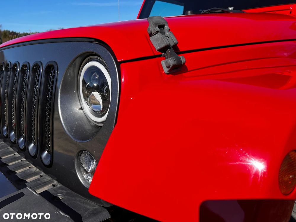 Jeep Wrangler 3.6 Unlim 75th Anniv - 12