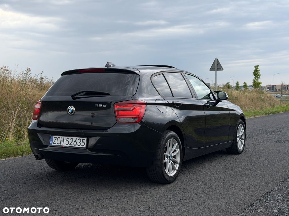 BMW Seria 1 116d - 5
