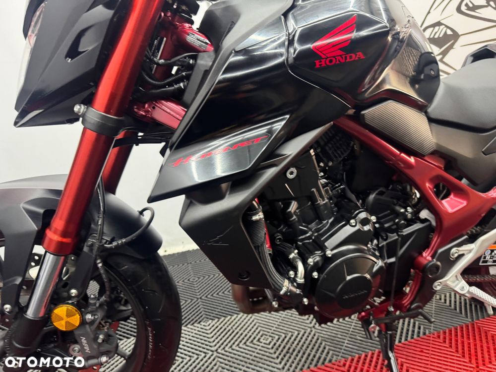 Honda CB - 12