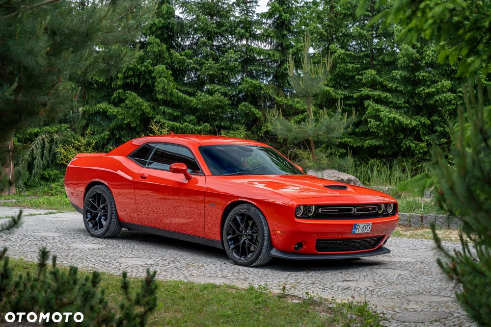 Dodge Challenger 5.7 R/T - 2