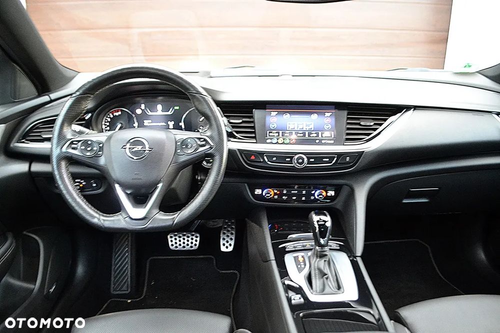 Opel Insignia 2.0 T 4x4 GSi S&S - 23