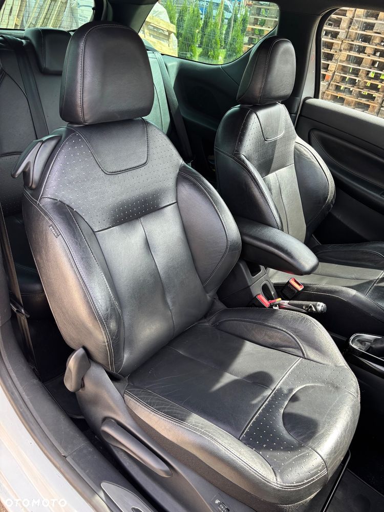 Citroën DS3 1.6 HDi SoChic - 13