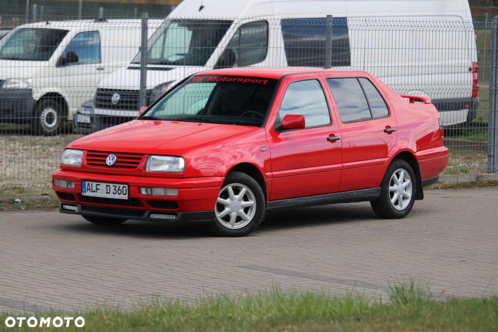 Volkswagen Vento - 2