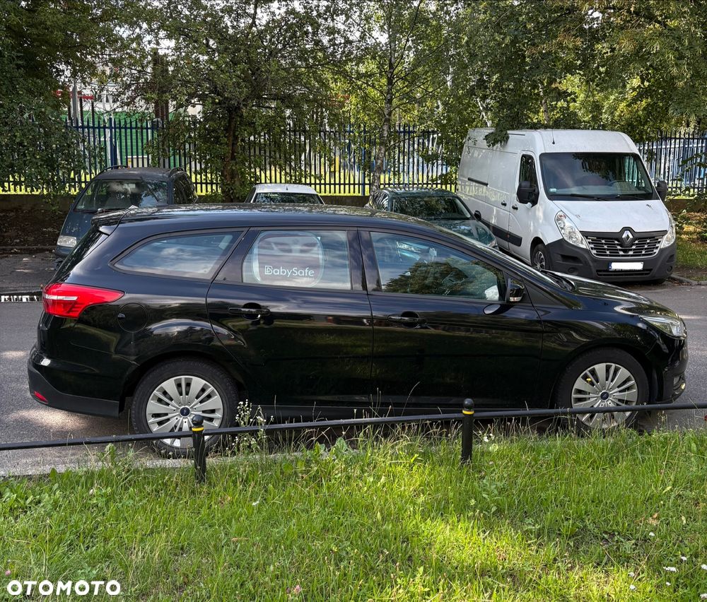 Ford Focus 1.5 TDCi SYNC Edition - 4
