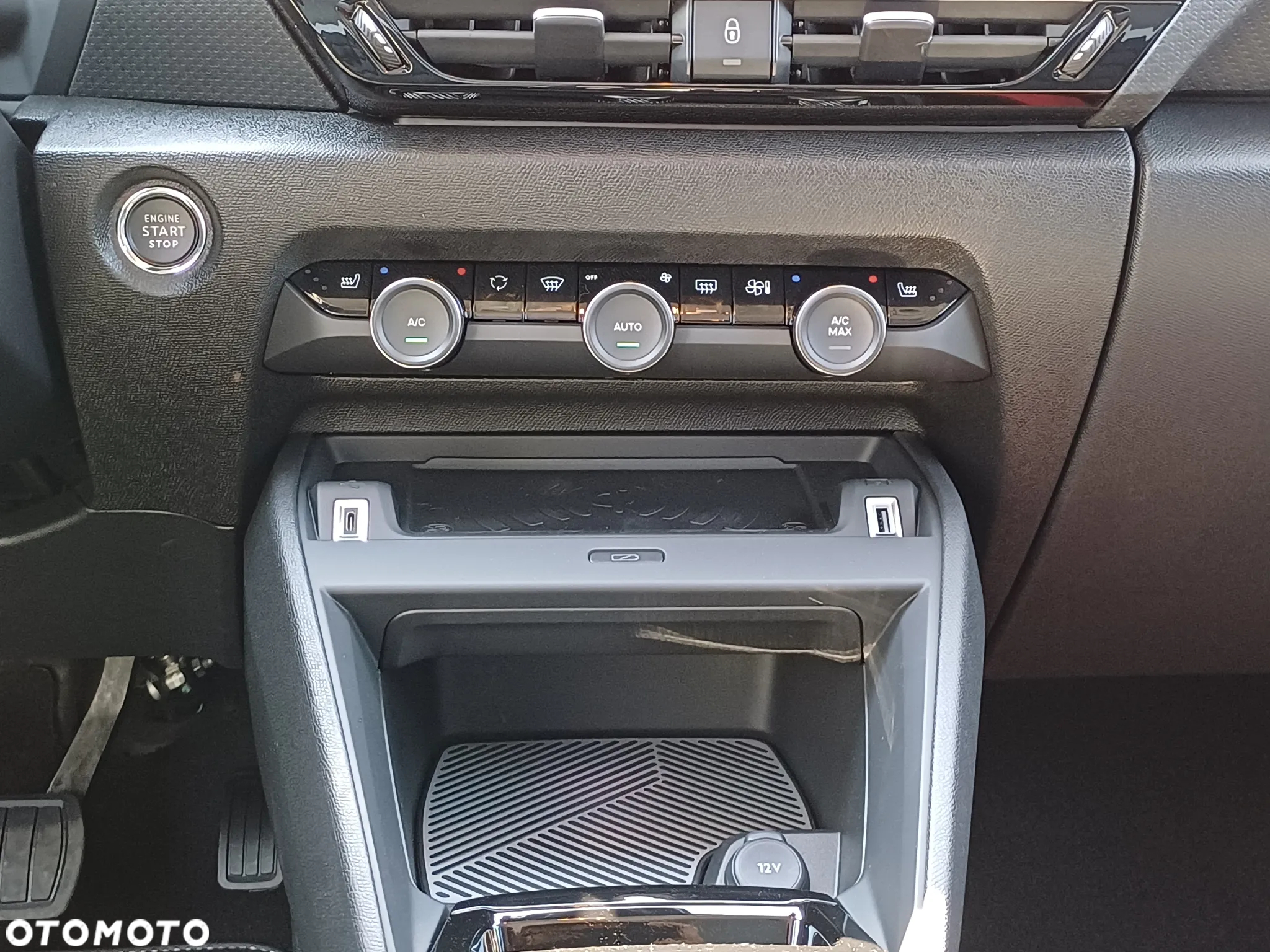 Citroën C4 1.2 PureTech Max S&S EAT8 - 16