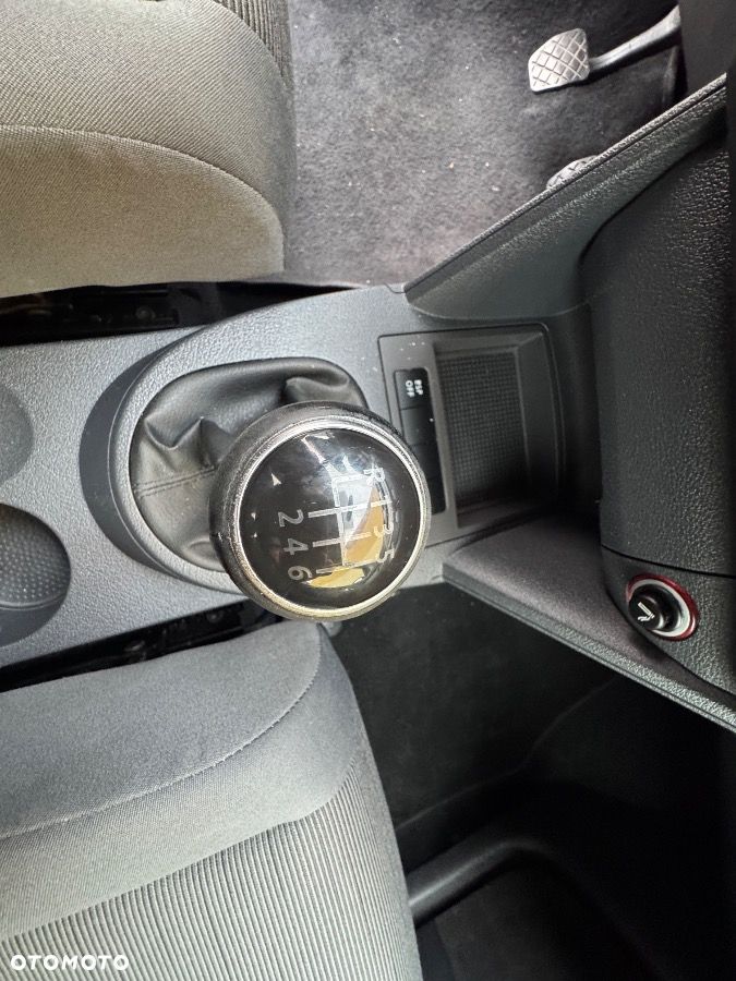 Ford Galaxy 2.0 TDCi DPF Ghia - 13