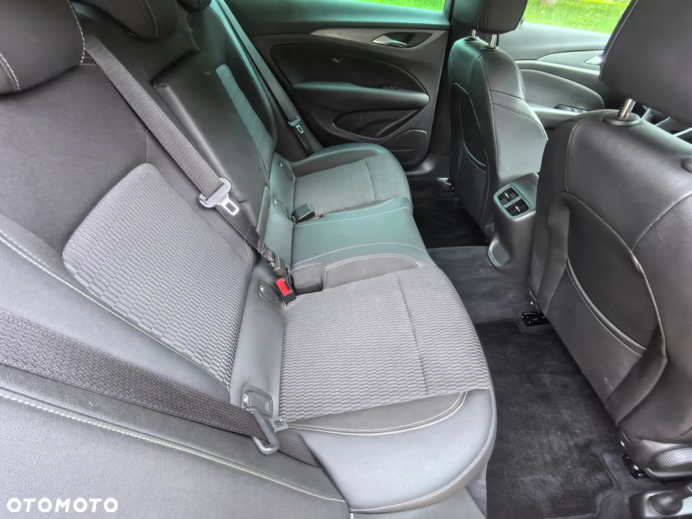 Opel Insignia 1.5 T Elite S&S - 34
