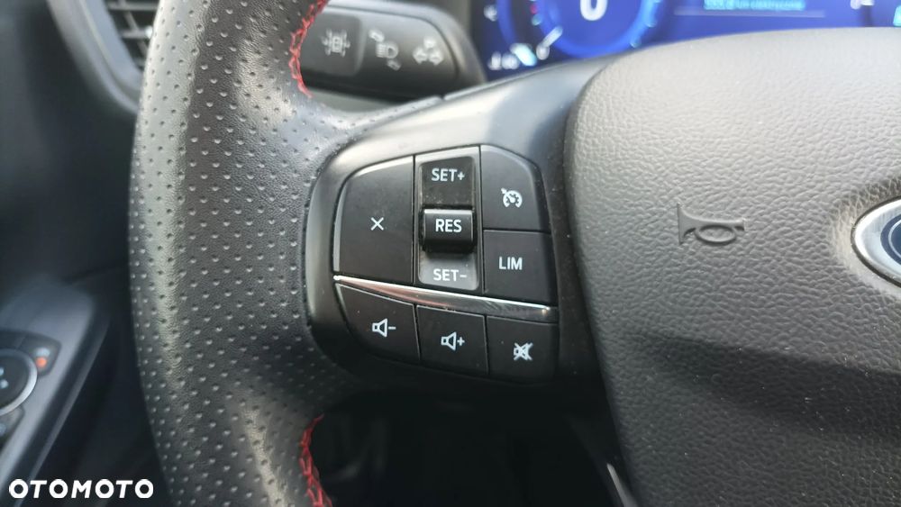 Ford Kuga 2.5 FHEV FWD ST-Line - 21