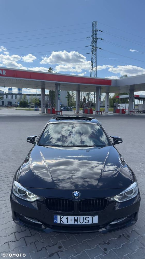 BMW Seria 3 328i xDrive Sport-Aut Sport Line - 4