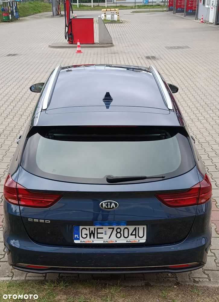 Kia Ceed 1.6 CRDi mHEV M - 3