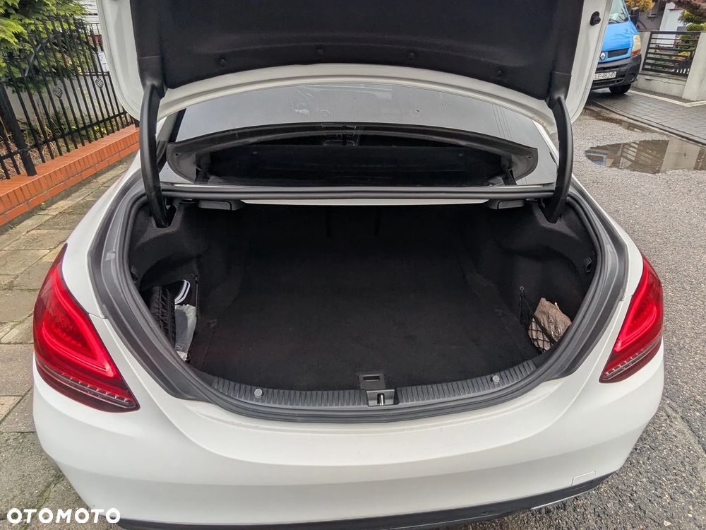 Mercedes-Benz Klasa C 220 d 4MATIC 9G-TRONIC - 10