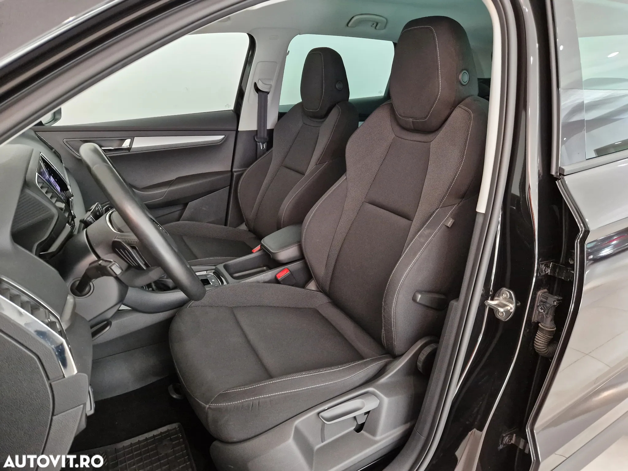 Skoda Karoq 1.5 TSI DSG Ambition - 11
