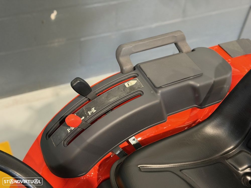 Kubota B1610 4RM - 13