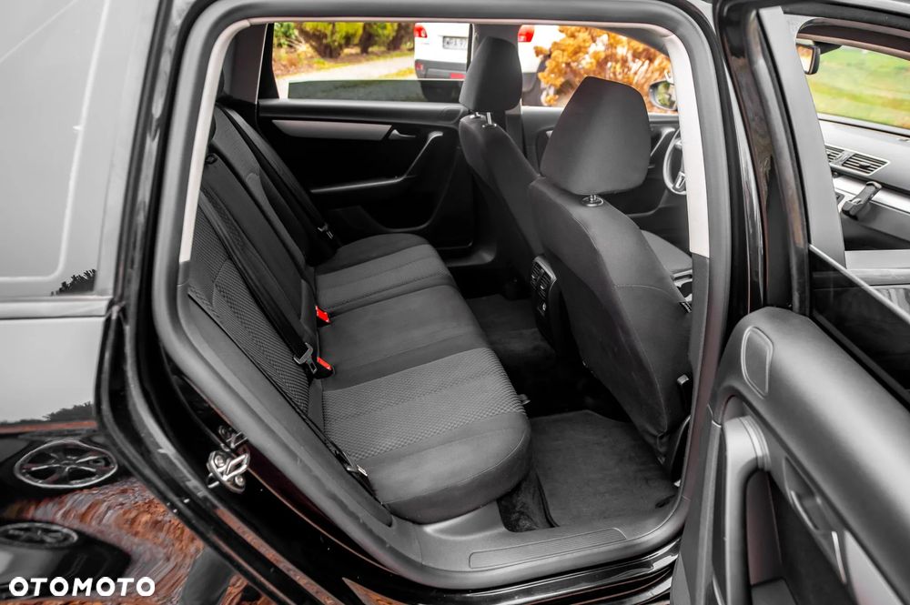 Volkswagen Passat Variant ver-variant-2-0-tdi-dpf-highline - 18