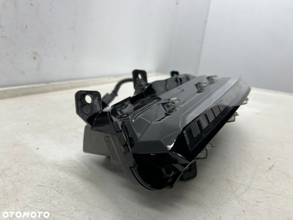 Lampa reflektor Peugeot 308 III T10 P5 21r.- prawy przedni LED DRL w zderzak światło 9835230880 - 2