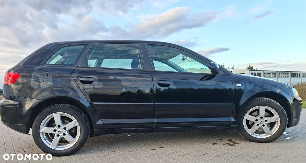 Audi A3 Sportback 1.9 TDI Attraction - 3