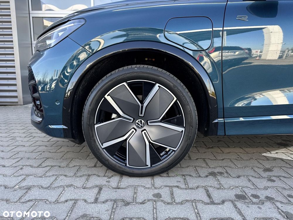 Volkswagen Tiguan - 19