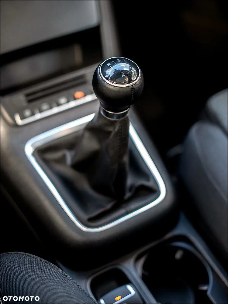 Volkswagen Tiguan - 32