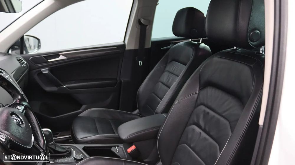 VW Tiguan 2.0 TDI Highline DSG 4Motion - 23