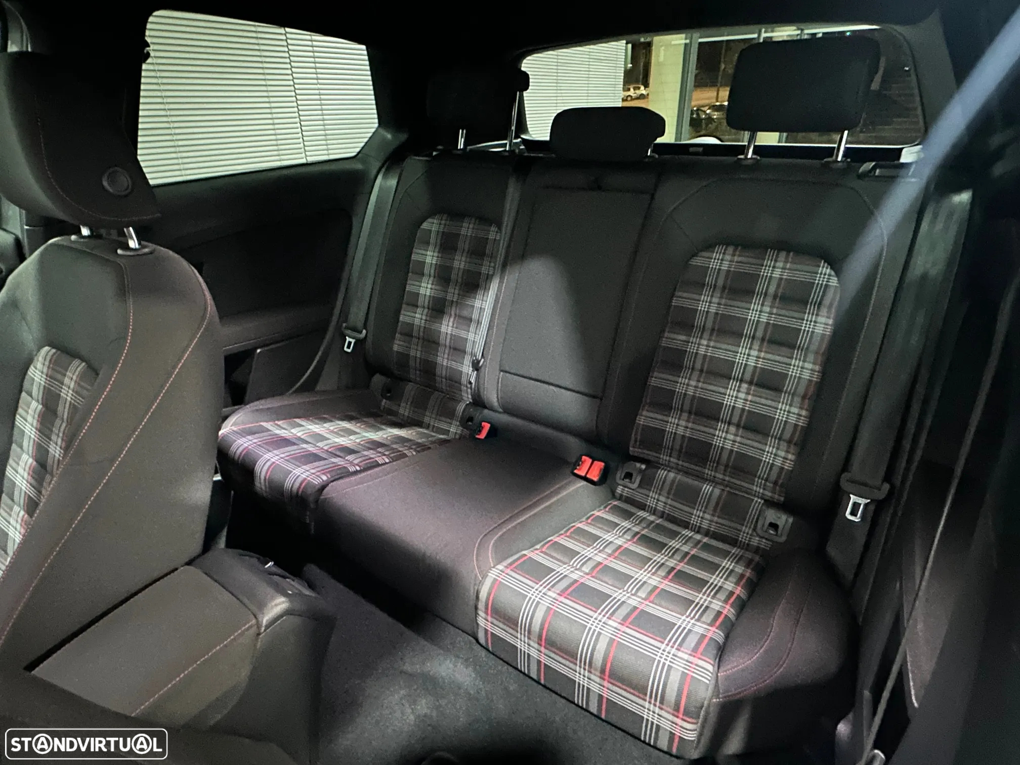 VW Golf 2.0 TSi GTi DSG Performance - 27