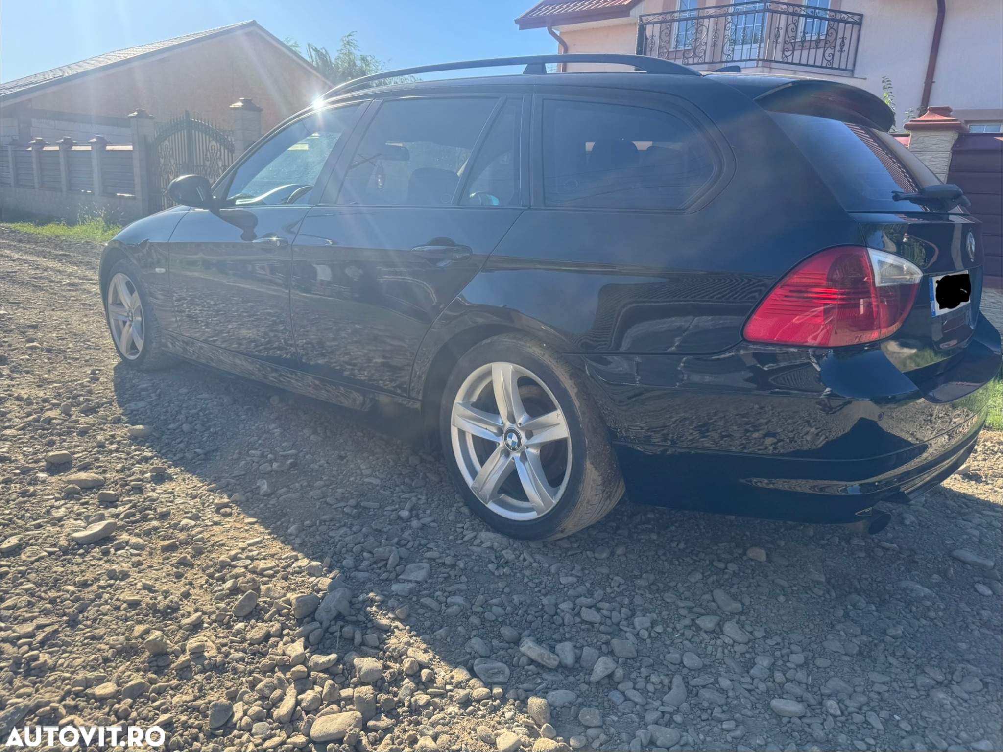 BMW Seria 3 318d Touring Advantage - 10